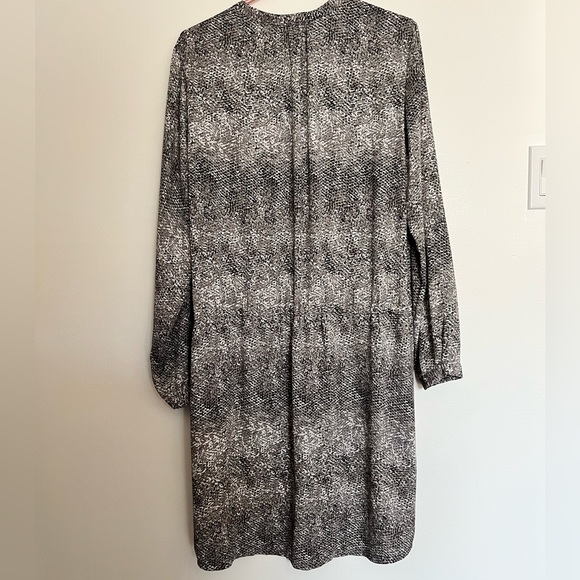Hilary Radley Grey Snakeskin Dress - Picture 5 of 6